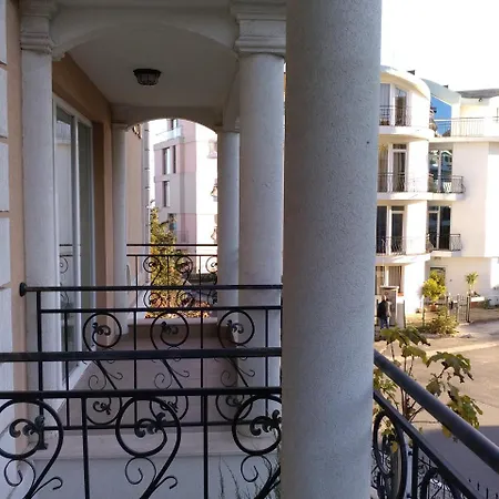 Apartment Gracia *